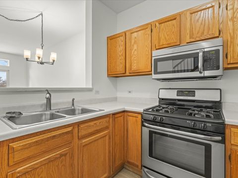 Tiny photo for 209 Huntington Court, Oswego, IL 60543 (MLS # 12584526)