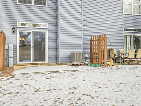 Tiny photo for 209 Huntington Court, Oswego, IL 60543 (MLS # 12584526)