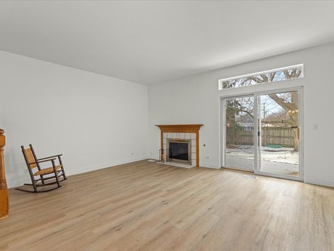 Tiny photo for 209 Huntington Court, Oswego, IL 60543 (MLS # 12584526)