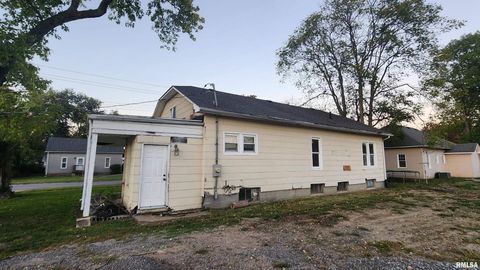 Tiny photo for 210 E Saint Louis Street, West Frankfort, IL 62896 (MLS # EB460168)