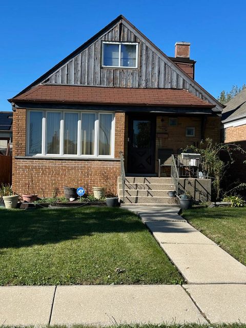 7712 Nagle Avenue Burbank IL 60459