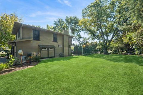 Tiny photo for 9N930 Koshare Circle, Elgin, IL 60124 (MLS # 12450582)