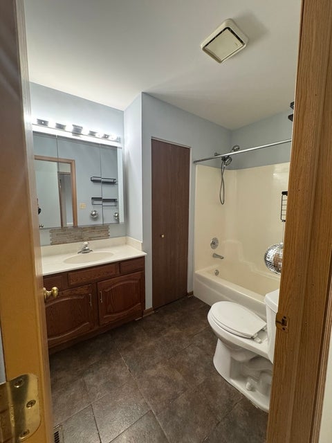Tiny photo for 33 Buchanan Lane, Streamwood, IL 60107 (MLS # 12774699)