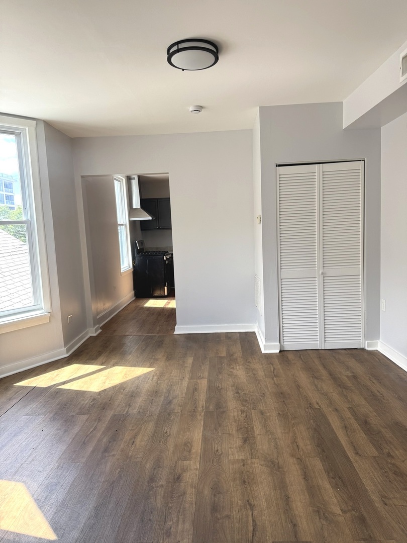 1632 N Fairfield Avenue 2