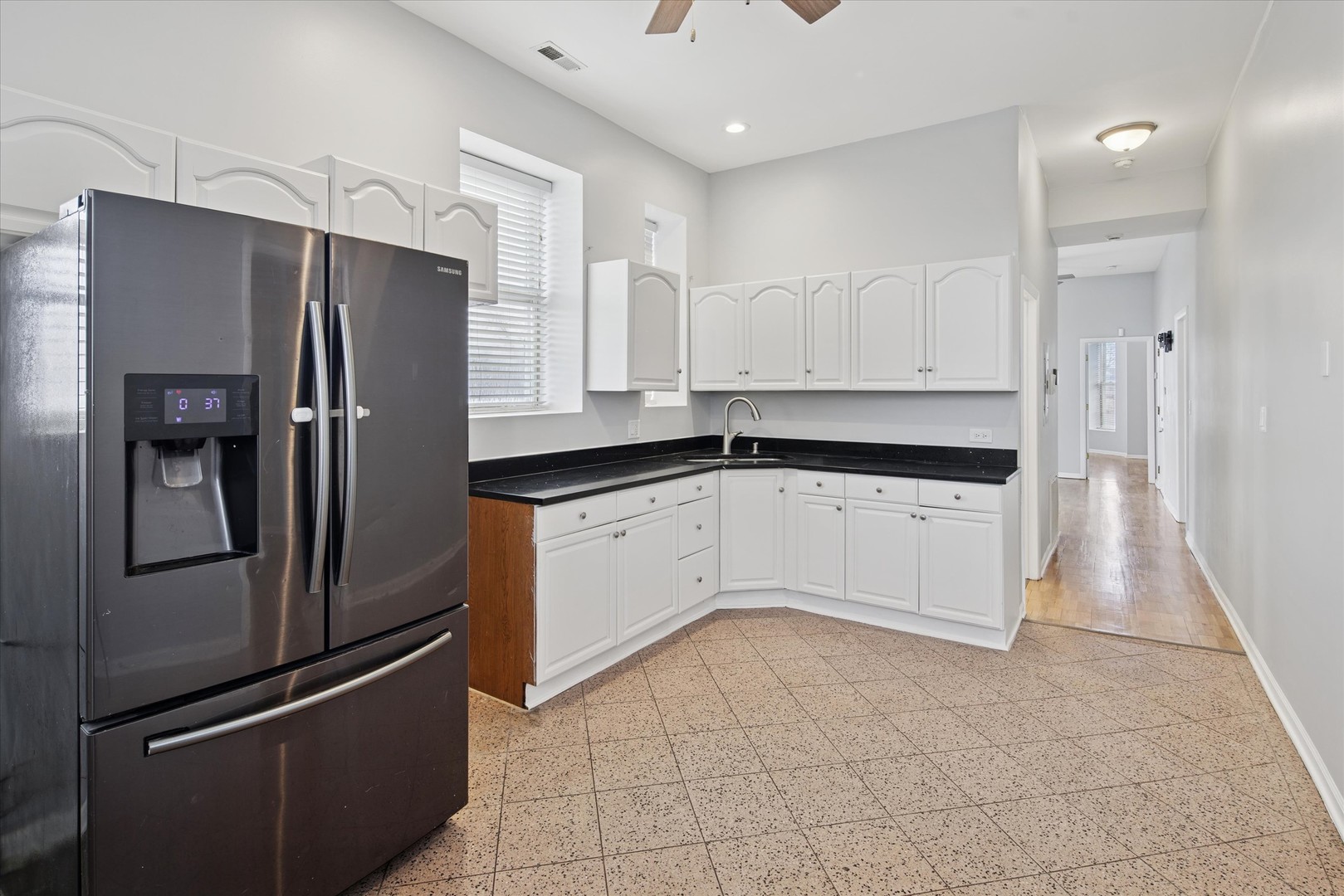 1635 S Christiana Avenue 3