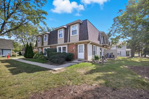 Photo of 2312 Hyde Court, Schaumburg, IL 60194 (MLS # 12487084)