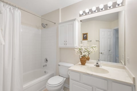 Tiny photo for 828 Amelia Court, Grayslake, IL 60030 (MLS # 12722644)
