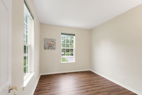 Tiny photo for 828 Amelia Court, Grayslake, IL 60030 (MLS # 12722644)