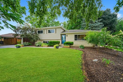 Tiny photo for 5N260 Eagle Terrace, Itasca, IL 60143 (MLS # 12447112)