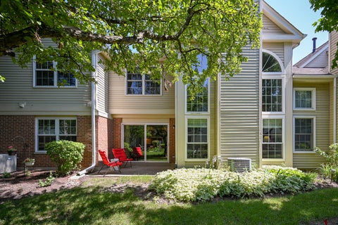 Tiny photo for 30W023 Laurel Court, Warrenville, IL 60555 (MLS # 12703164)