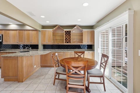 Tiny photo for 702 Clover Hill Court, Elk Grove Village, IL 60007 (MLS # 12669048)