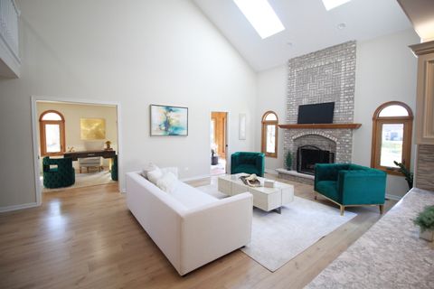 Tiny photo for 17342 Cambridge Place, Tinley Park, IL 60487 (MLS # 12596364)