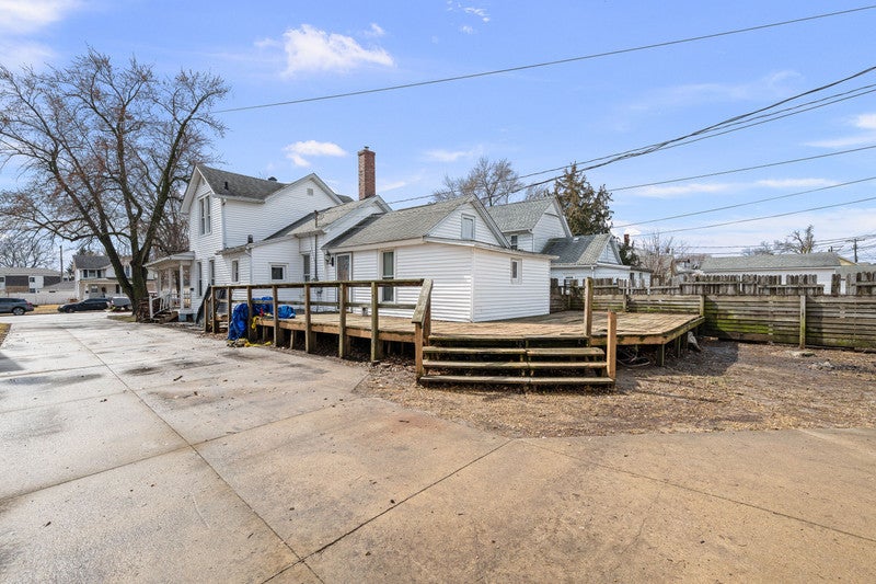 318 2nd Avenue S
