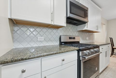 Tiny photo for 9127 S Essex Avenue, Chicago, IL 60617 (MLS # 12543652)