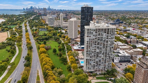 Tiny photo for 5455 N SHERIDAN Road #3815, Chicago, IL 60640 (MLS # 12783934)