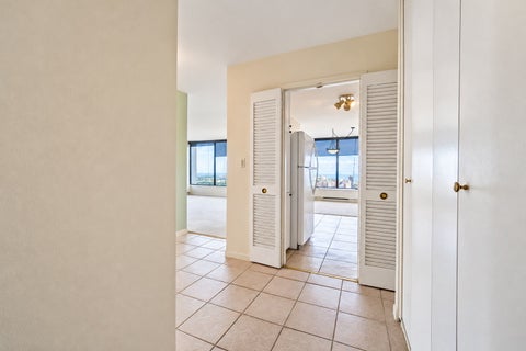 Tiny photo for 5455 N SHERIDAN Road #3815, Chicago, IL 60640 (MLS # 12783934)