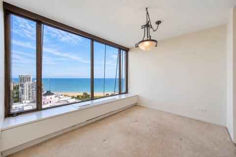 Tiny photo for 5455 N SHERIDAN Road #3815, Chicago, IL 60640 (MLS # 12783934)