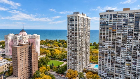 Tiny photo for 5455 N SHERIDAN Road #3815, Chicago, IL 60640 (MLS # 12783934)