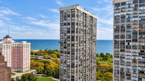 Tiny photo for 5455 N SHERIDAN Road #3815, Chicago, IL 60640 (MLS # 12783934)
