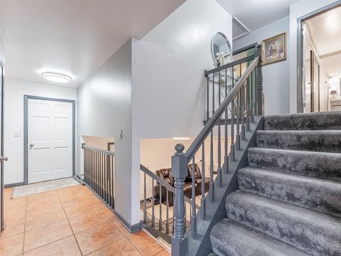 Tiny photo for 921 N Grace Street, Lombard, IL 60148 (MLS # 12622834)