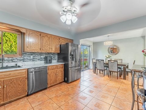 Tiny photo for 921 N Grace Street, Lombard, IL 60148 (MLS # 12622834)