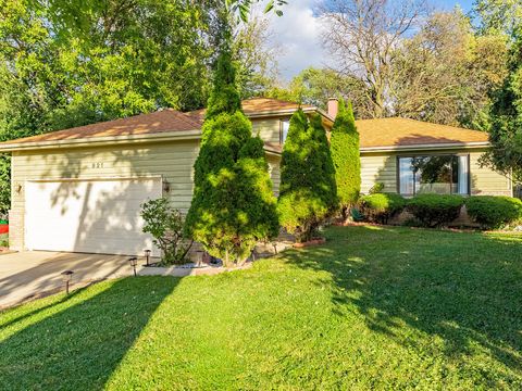 Tiny photo for 921 N Grace Street, Lombard, IL 60148 (MLS # 12622834)