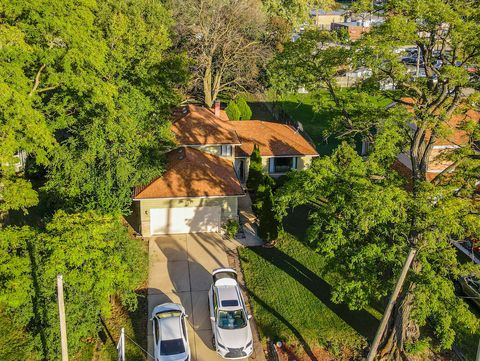 Tiny photo for 921 N Grace Street, Lombard, IL 60148 (MLS # 12622834)