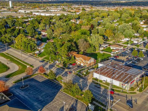 Tiny photo for 921 N Grace Street, Lombard, IL 60148 (MLS # 12622834)