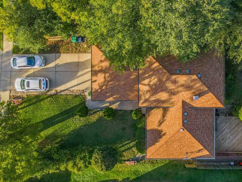 Tiny photo for 921 N Grace Street, Lombard, IL 60148 (MLS # 12622834)