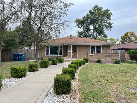 Tiny photo for 1717 Greenview Avenue, Kankakee, IL 60901 (MLS # 12497446)