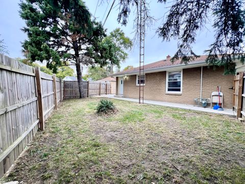 Tiny photo for 1717 Greenview Avenue, Kankakee, IL 60901 (MLS # 12497446)