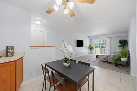 Tiny photo for 1621 N Windsor Drive #215, Arlington Heights, IL 60004 (MLS # 12695555)