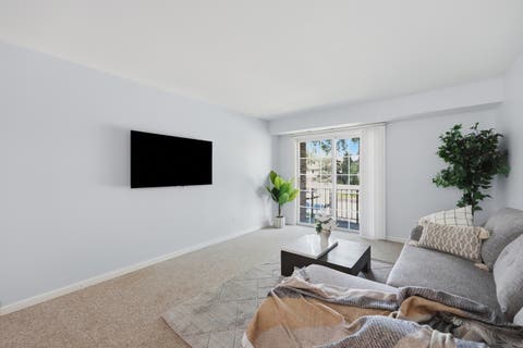 Tiny photo for 1621 N Windsor Drive #215, Arlington Heights, IL 60004 (MLS # 12695555)