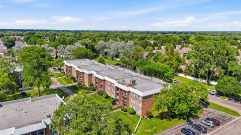 Tiny photo for 1621 N Windsor Drive #215, Arlington Heights, IL 60004 (MLS # 12695555)