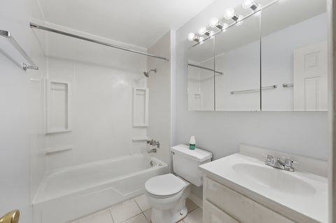 Tiny photo for 1621 N Windsor Drive #215, Arlington Heights, IL 60004 (MLS # 12695555)