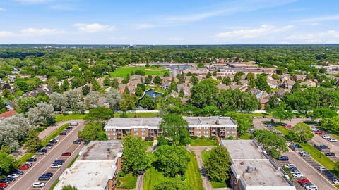 Tiny photo for 1621 N Windsor Drive #215, Arlington Heights, IL 60004 (MLS # 12695555)