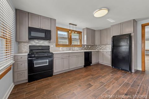 Tiny photo for 727 S Oakland Avenue, Villa Park, IL 60181 (MLS # 12489886)