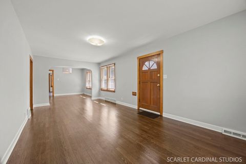 Tiny photo for 727 S Oakland Avenue, Villa Park, IL 60181 (MLS # 12489886)