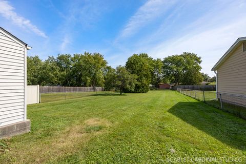 Tiny photo for 727 S Oakland Avenue, Villa Park, IL 60181 (MLS # 12489886)
