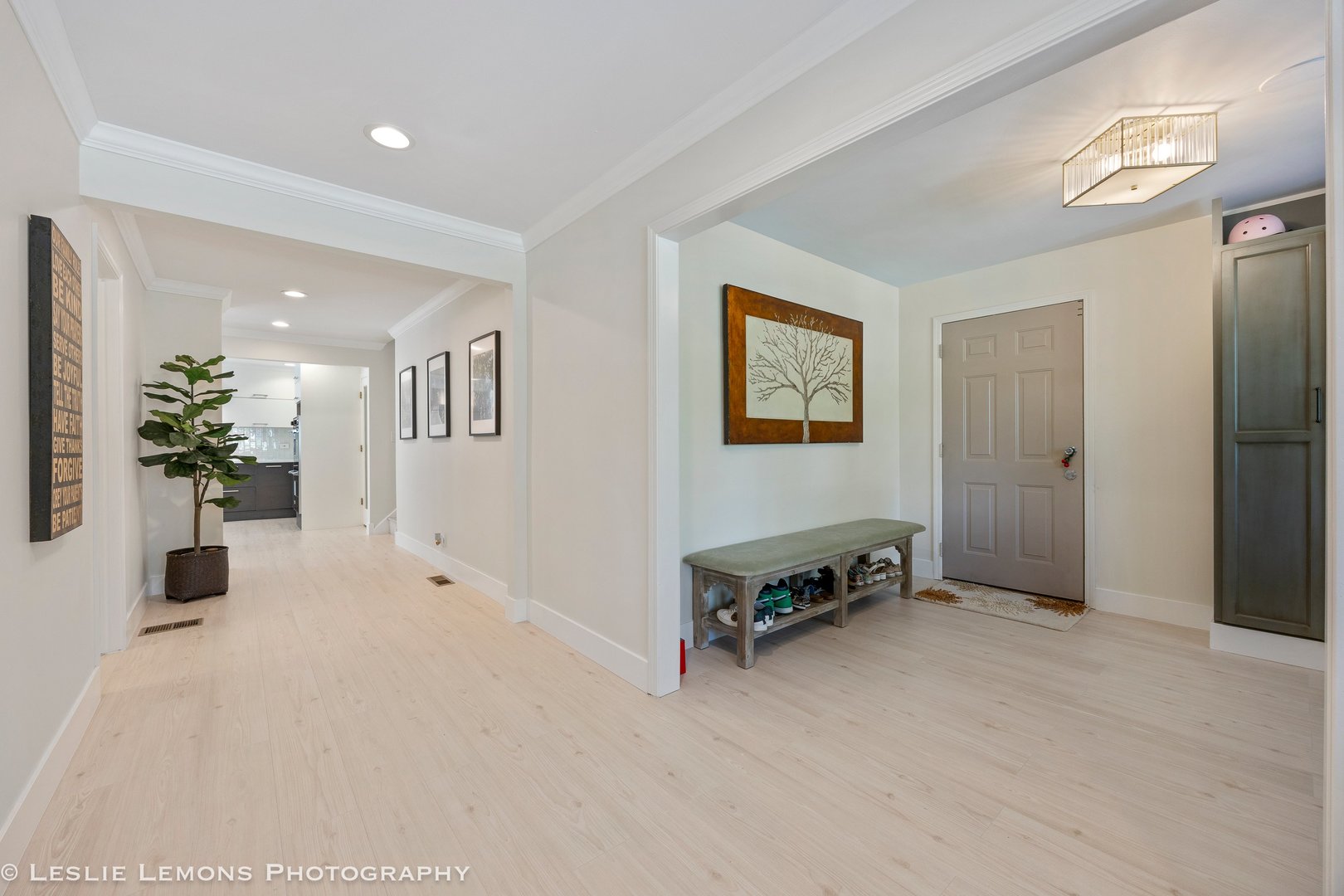 8S452 Bell Drive