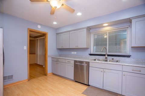 Tiny photo for 7408 S Campbell Avenue, Chicago, IL 60629 (MLS # 12494886)