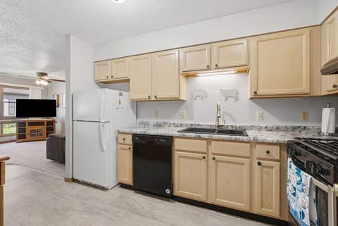Tiny photo for 905A Coventry Lane, Sterling, IL 61081 (MLS # 12690565)