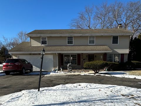 A home in Mount Prospect