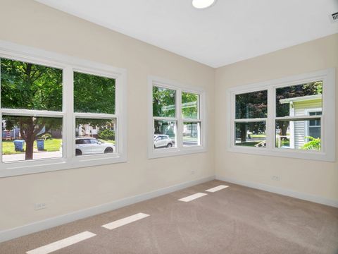 Tiny photo for 721 W South Street, Pontiac, IL 61764 (MLS # 12433929)