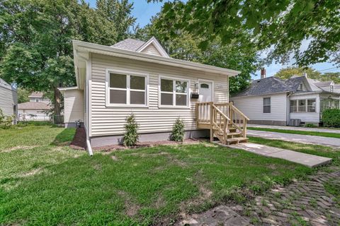 Tiny photo for 721 W South Street, Pontiac, IL 61764 (MLS # 12433929)