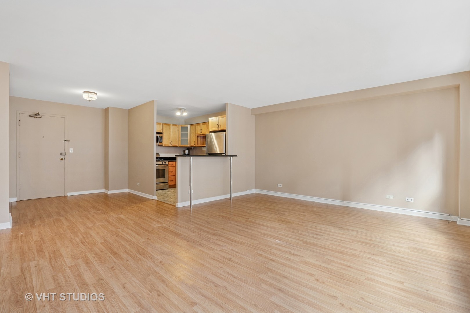850 N DEWITT Place 11D