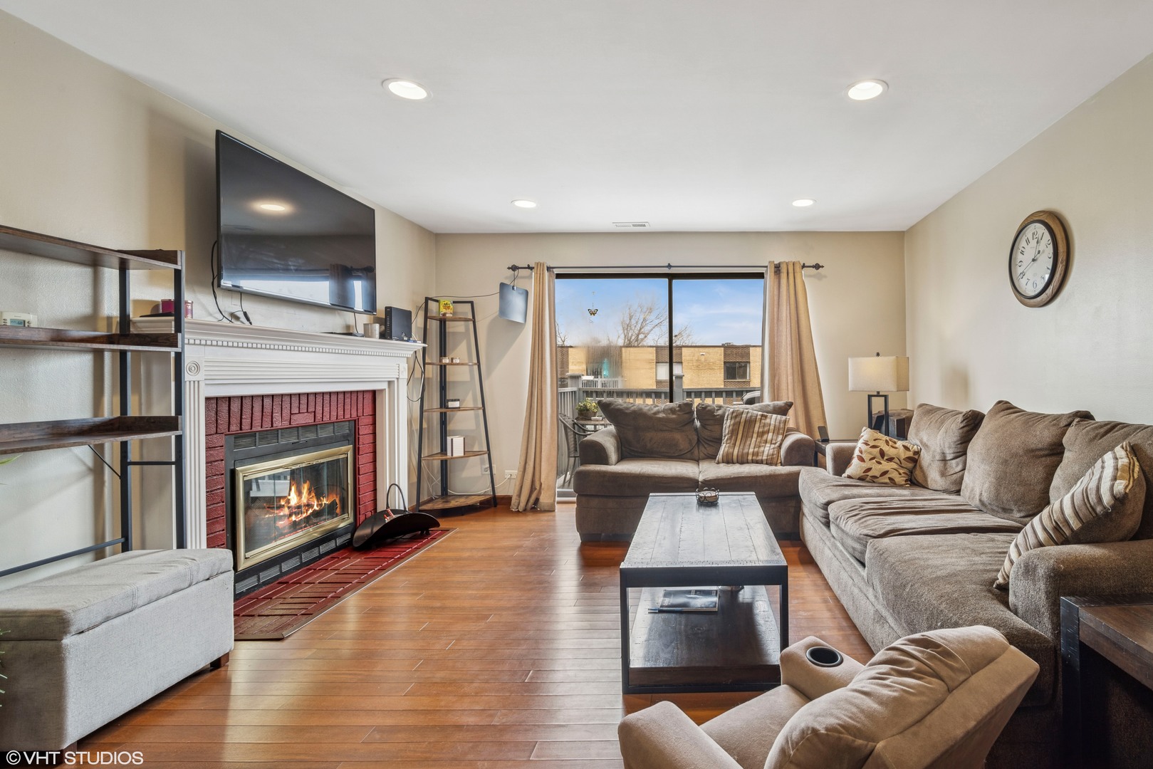 670 Pinecrest Drive 304
