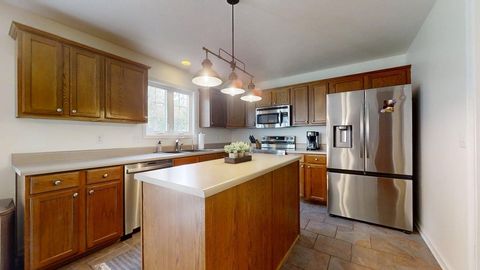 Tiny photo for 204 Buttercup Drive, Savoy, IL 61874 (MLS # 12484981)