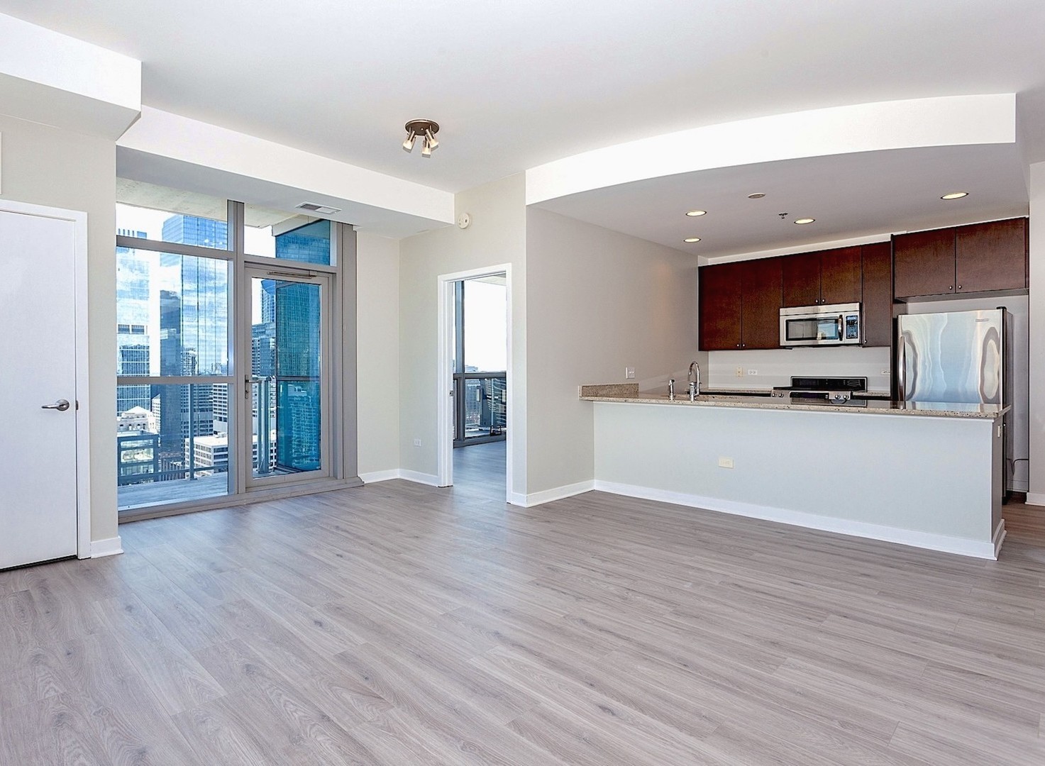 303 W Ohio Street 3503