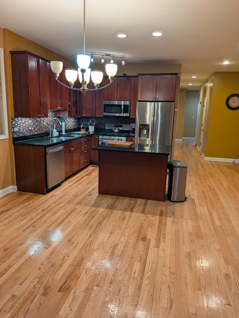 Tiny photo for 435 E 42nd Street #1, Chicago, IL 60653 (MLS # 12552430)